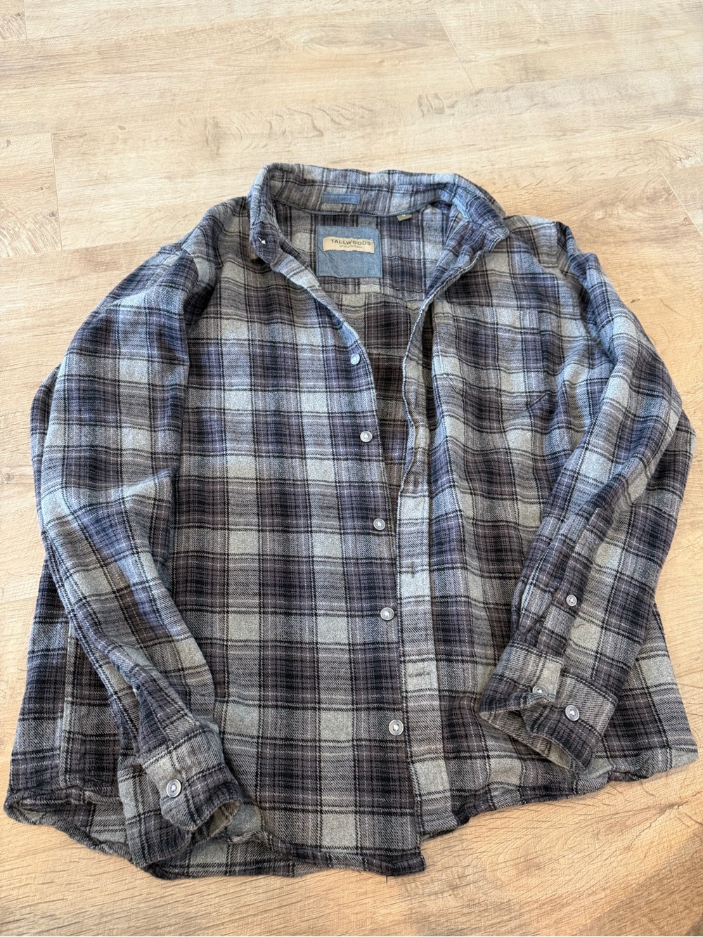 Women's Gray Plaid Button-Down Shirt - Relaxed Casual
